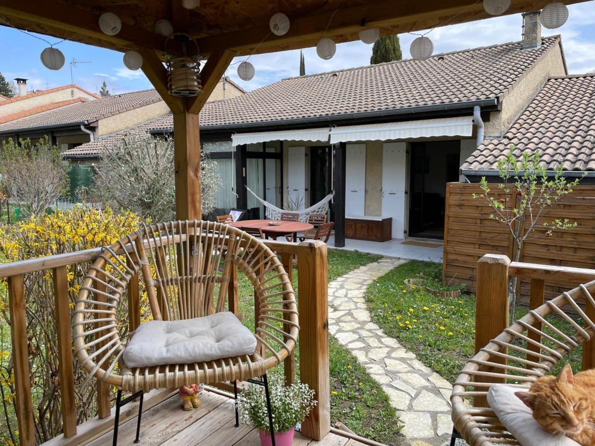 Maison Avec Jardin Крест Екстериор снимка