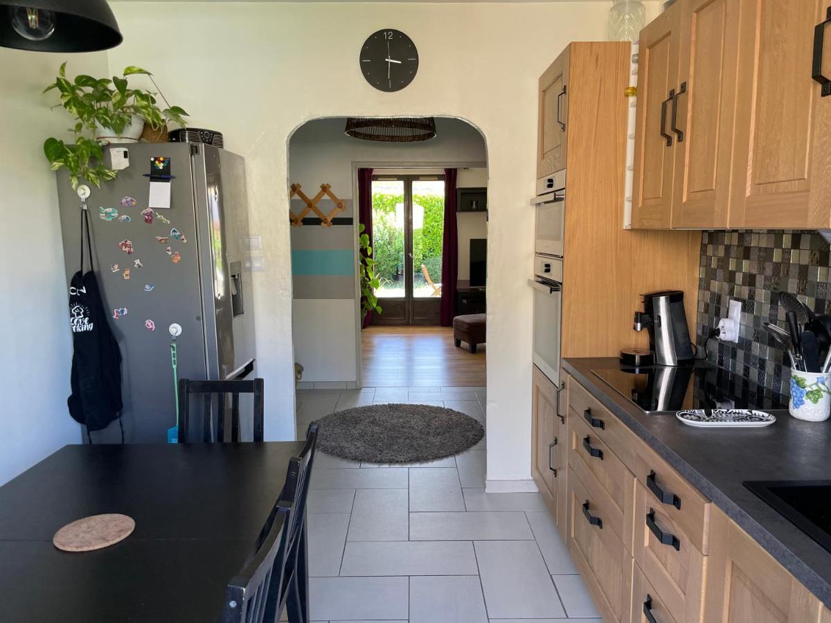 Maison Avec Jardin Крест Екстериор снимка