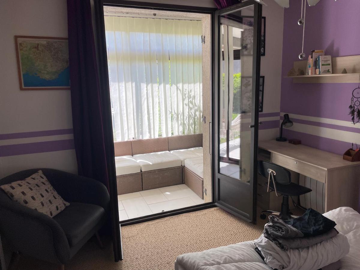 Maison Avec Jardin Крест Екстериор снимка