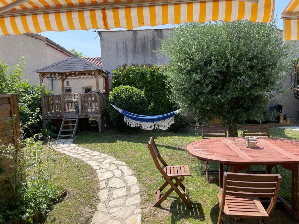 Maison Avec Jardin Крест Екстериор снимка
